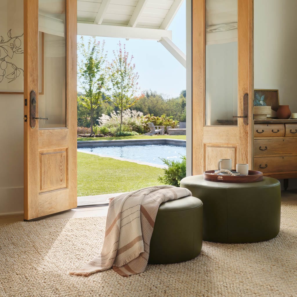 Torres Runde Leder-Ottomane – Mittel & Groß