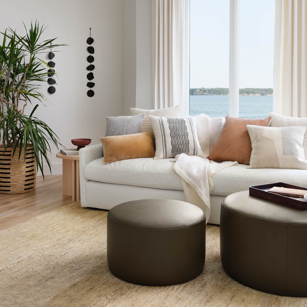 Torres Runde Leder-Ottomane – Mittel & Groß